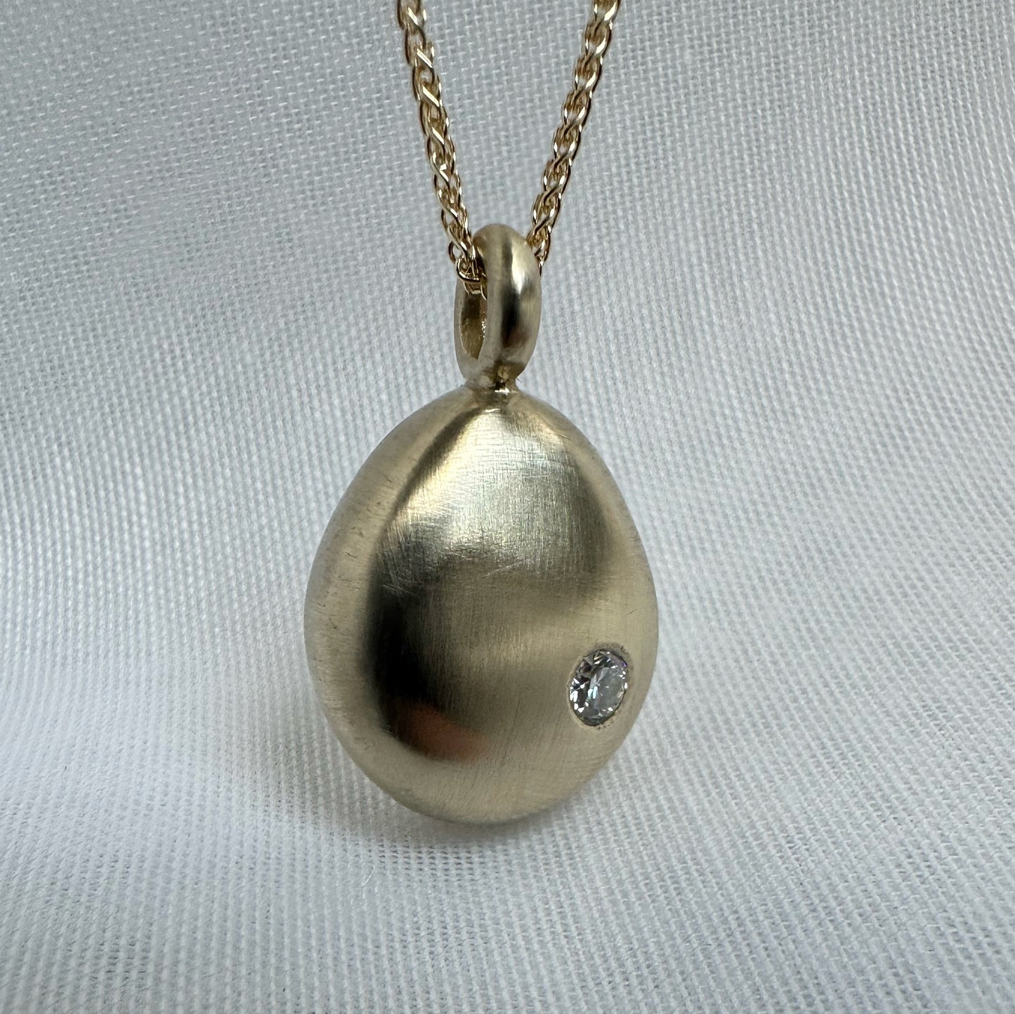 NUGGET 9ct Yellow Gold & Moissanite Pendant